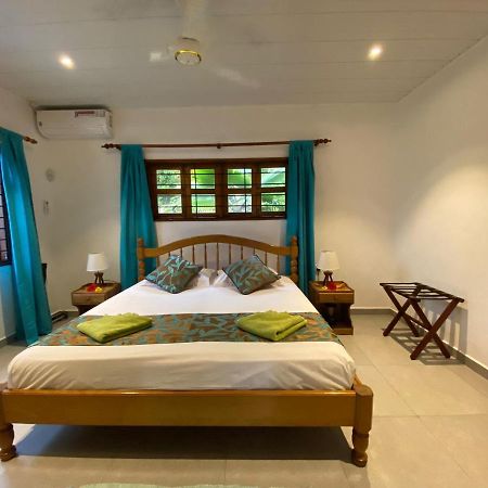 Coin D'Or Villa Anse Volbert Village  Bagian luar foto